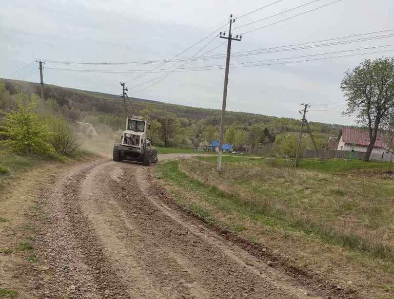 На Богодухівщині приводять до ладу дороги