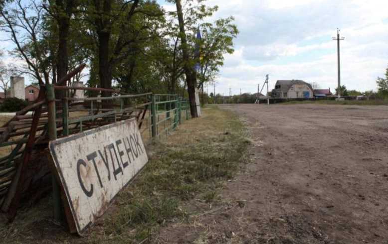 У згоріле село Харківської області приїжджають нові жителі