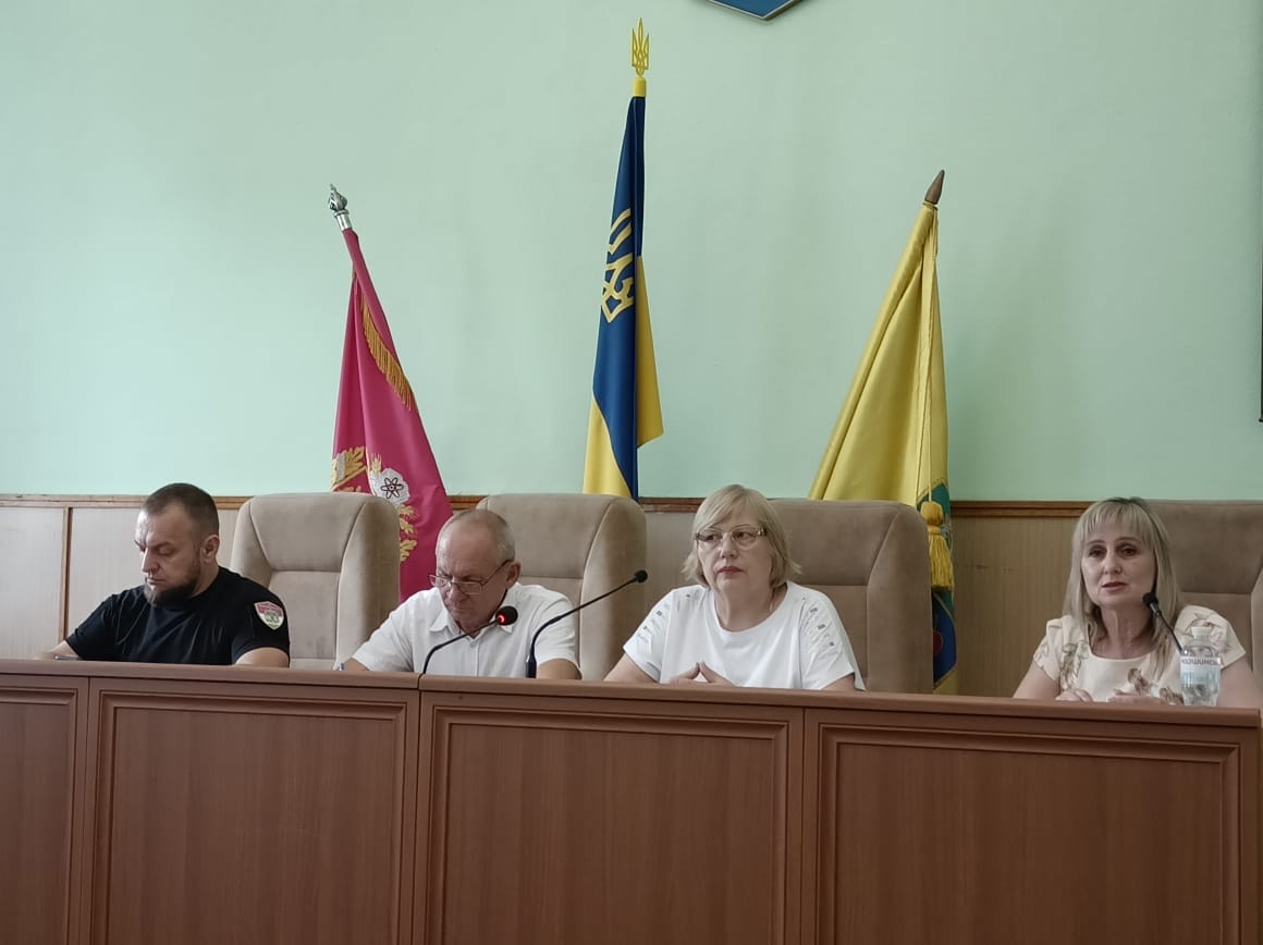 У Валках відбулася робоча нарада з питань підтримки ветеранів та їхніх родин