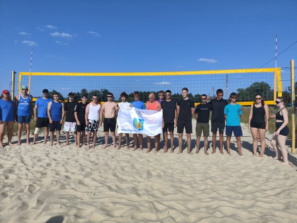 У Богодухові відбулася Першість громади з паркового волейболу 4х4