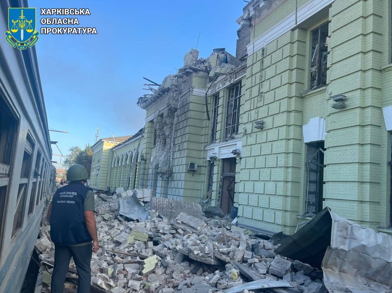 Лозова на Харківщині пережила наймасованішу атаку з початку війни: є поранені
