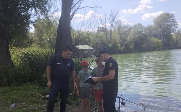 Офіцери-рятувальники Богодухівського РУ провели інформаційно - роз’яснювальну роботу серед населення громади