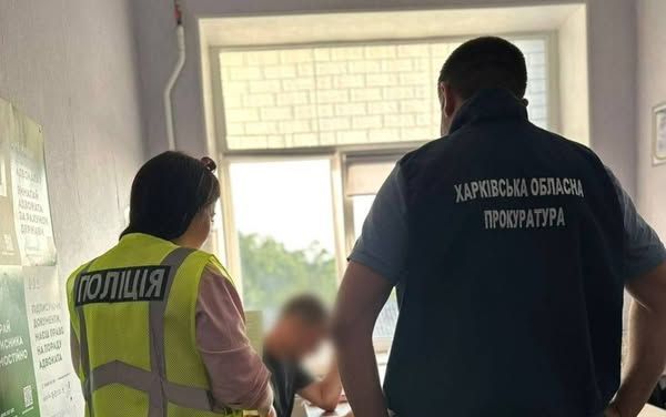 Виправдовували збройну агресію рф проти України  у соцмережах: поліція повідомила про підозру двом фігурантам