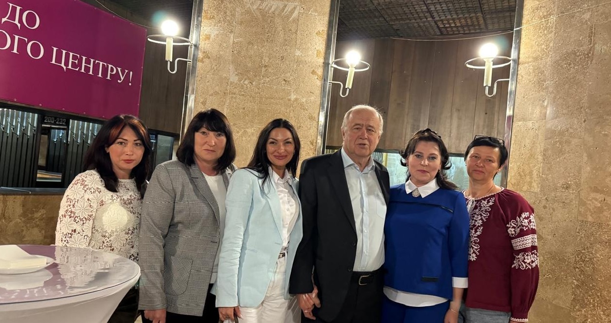 Управління освіти Богодухівської міської ради взяло участь у обласній конференції освітян «Серпнева – 2025»