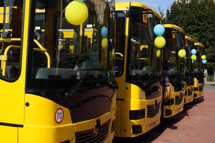 Уряд виділив 500 млн грн на придбання шкільних автобусів