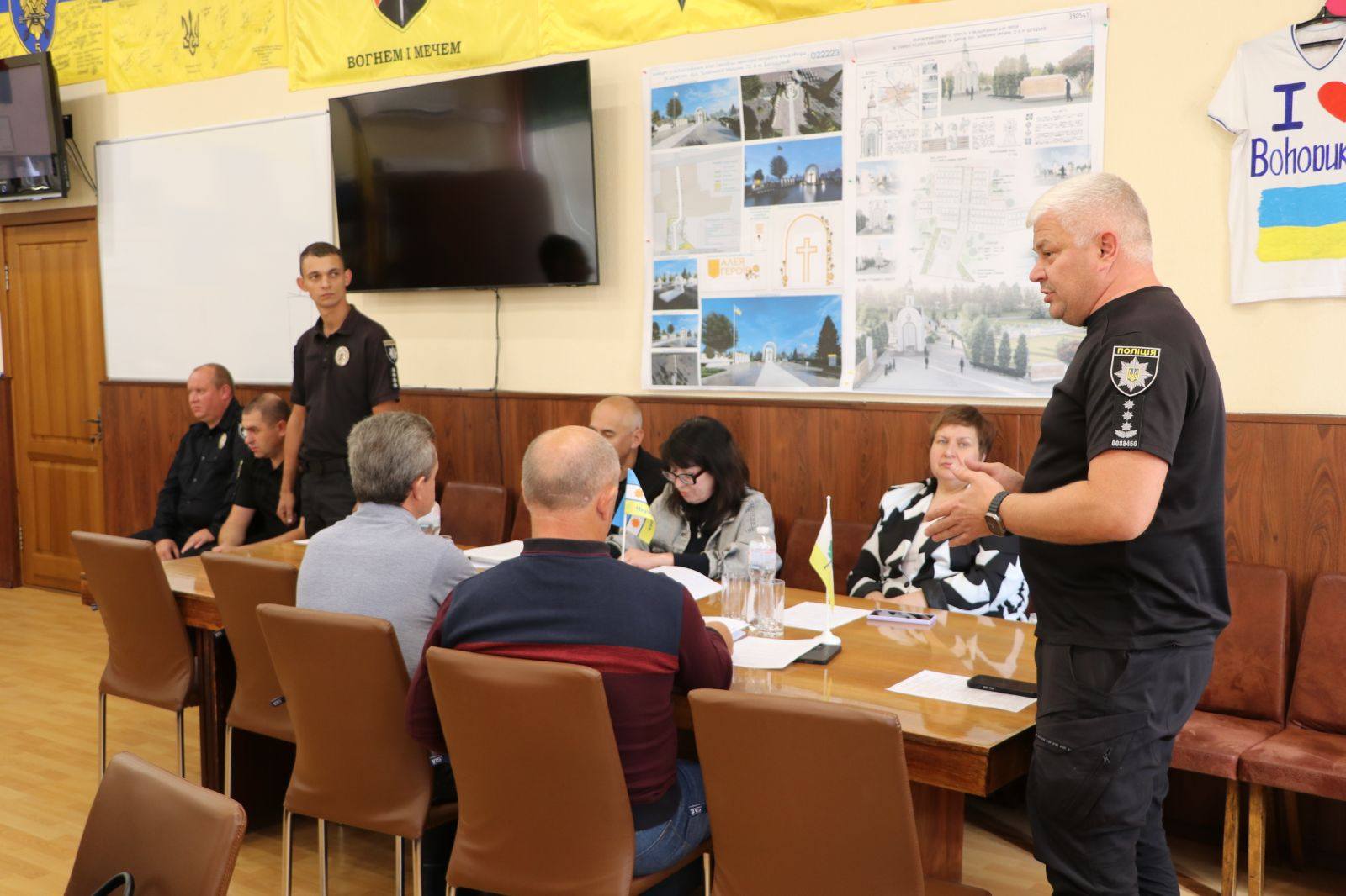 Поліцейські офіцери громади Богодухівського РВП звітували перед населенням