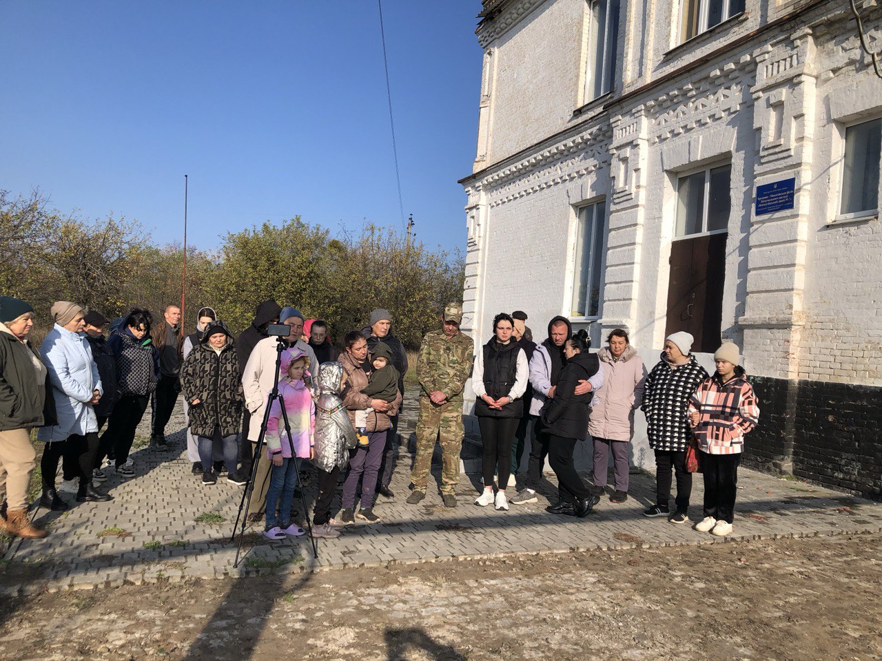 Громада Хрущової Микитівки  занепокоєна і вимагає роз'яснень...