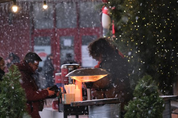 Тарифи, виплати й медичні обстеження: що зміниться для українців у 2026 році