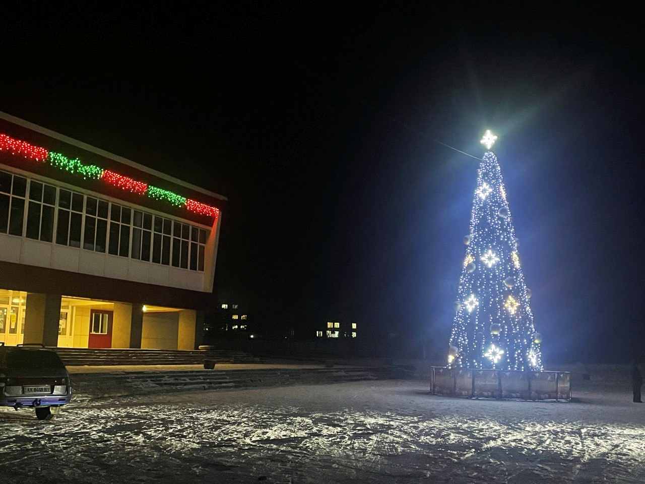 Темні вулиці Богодухова, але в серцях горить світло»