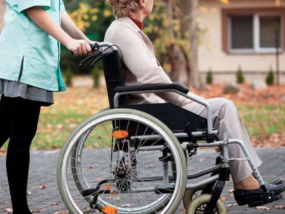 В Україні змінюють правила працевлаштування людей з інвалідністю: що потрібно знати