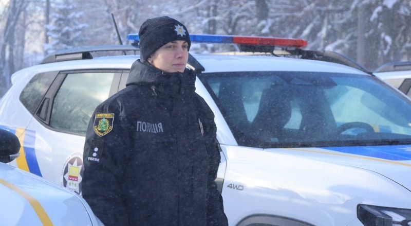 Богодухівська громада отримала нові службові автомобілі та дрони для поліцейських офіцерів