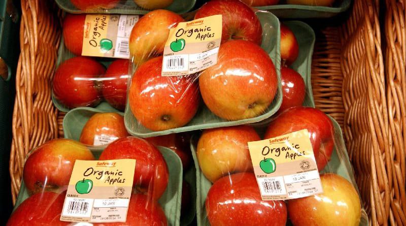 Безпечні покупки: що споживачам варто знати про маркування овочів і фруктів