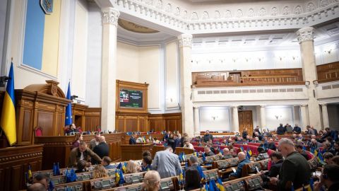 Верховна Рада встановила закон загальнонаціональної хвилини мовчання