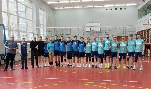 Спортивний вікенд: боротьба до останнього м’яча