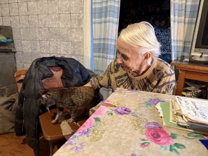 Коли допомога стає розкішшю, або Історія Надії Павлівни, яка вчила нас гігієні, а тепер вчиться виживати сама...