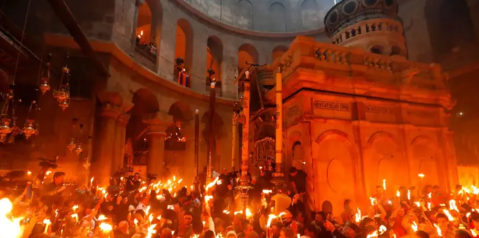 Благодатний вогонь сьогодні зійшов у Храмі Гробу Господнього