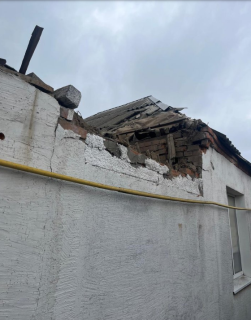 Удар дрона по Золочеву: поранений чоловік і пошкоджені будинки