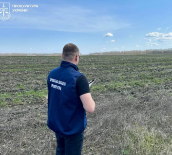 На Богодухівщині через суд повернули громаді незаконно привласнені землі