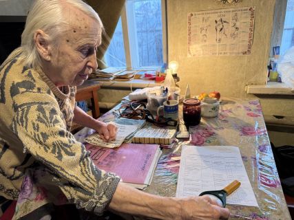 Коли допомога стає розкішшю, або Історія Надії Павлівни, яка вчила нас гігієні, а тепер вчиться виживати сама...