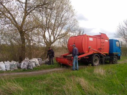 Жителі Заплотини прибрали стихійне звалище: приклад для всієї громади