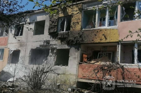 Обстріли за добу, у Богодухівському районі пошкоджено будівлі та гуртожиток
