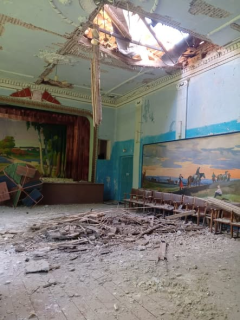 За добу росіяни атакували Богодухівщину дронами: пошкоджені будинки, будинок культури та автомобіль