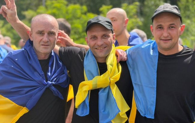 Обмін полоненими 5 червня: Україна повернула з російської неволі 185 захисників та одного цивільного