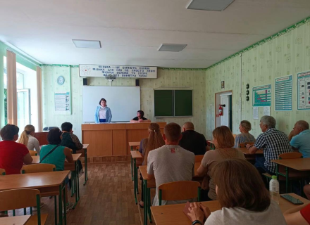 У Полковій Микитівці обговорили перепрофілювання ліцею у гімназію