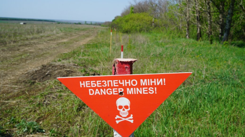 У Золочеві механізатор підірвався на вибухонебезпечному предметі під час польових робіт