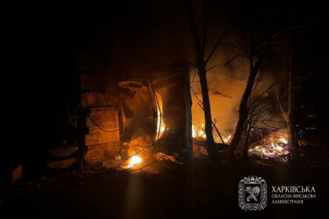 Через російські обстріли на Богодухівщині пошкоджено житлові будинки, гаражі та навчальний заклад