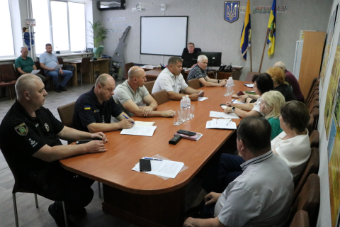 У місті відбулося засідання, де обговорили безпеку, водопостачання та підготовку шкіл до нового навчального року