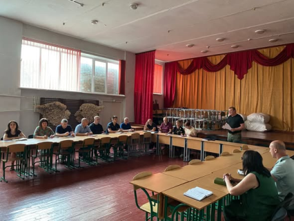 Компенсації за пошкоджене житло та евакуація: у Богодухівській громаді обговорили проблеми переселенців