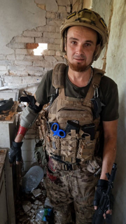 «Ми шукали тебе між надій і тривог…»: Богодухівщина прощається із Захисником Олександром Кальченком