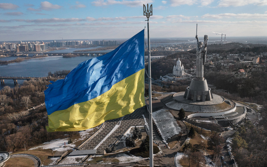 Виплати до Дня Незалежності України: кому потрібно подати заяву онлайн