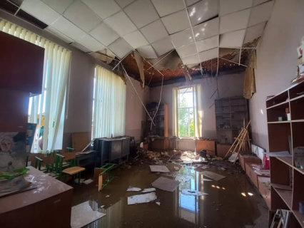 Російський дрон влучив у Богодухівську школу мистецтв: пошкоджено дах, класи та сонячні панелі