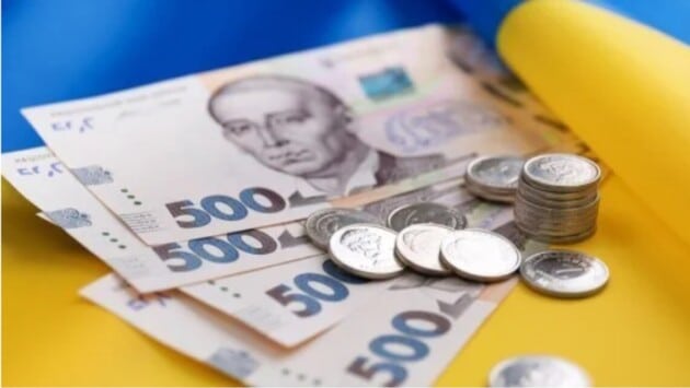 Кому виплати до Дня Незалежності нарахують автоматично