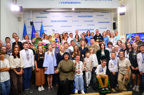Коли мистецтво об’єднує: історія створення телепередач «КОЛО НЕЗЛАМНИХ»