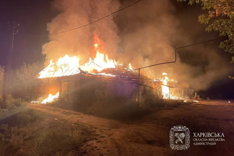 За добу у Постольному поранено 43-річного чоловіка, також пошкоджені будинок, авто та теплиця