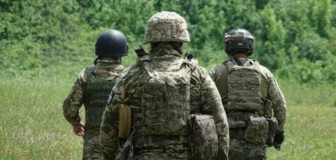 Повернення із СЗЧ не означає автоматичного поновлення на службі: що потрібно знати військовослужбовцям