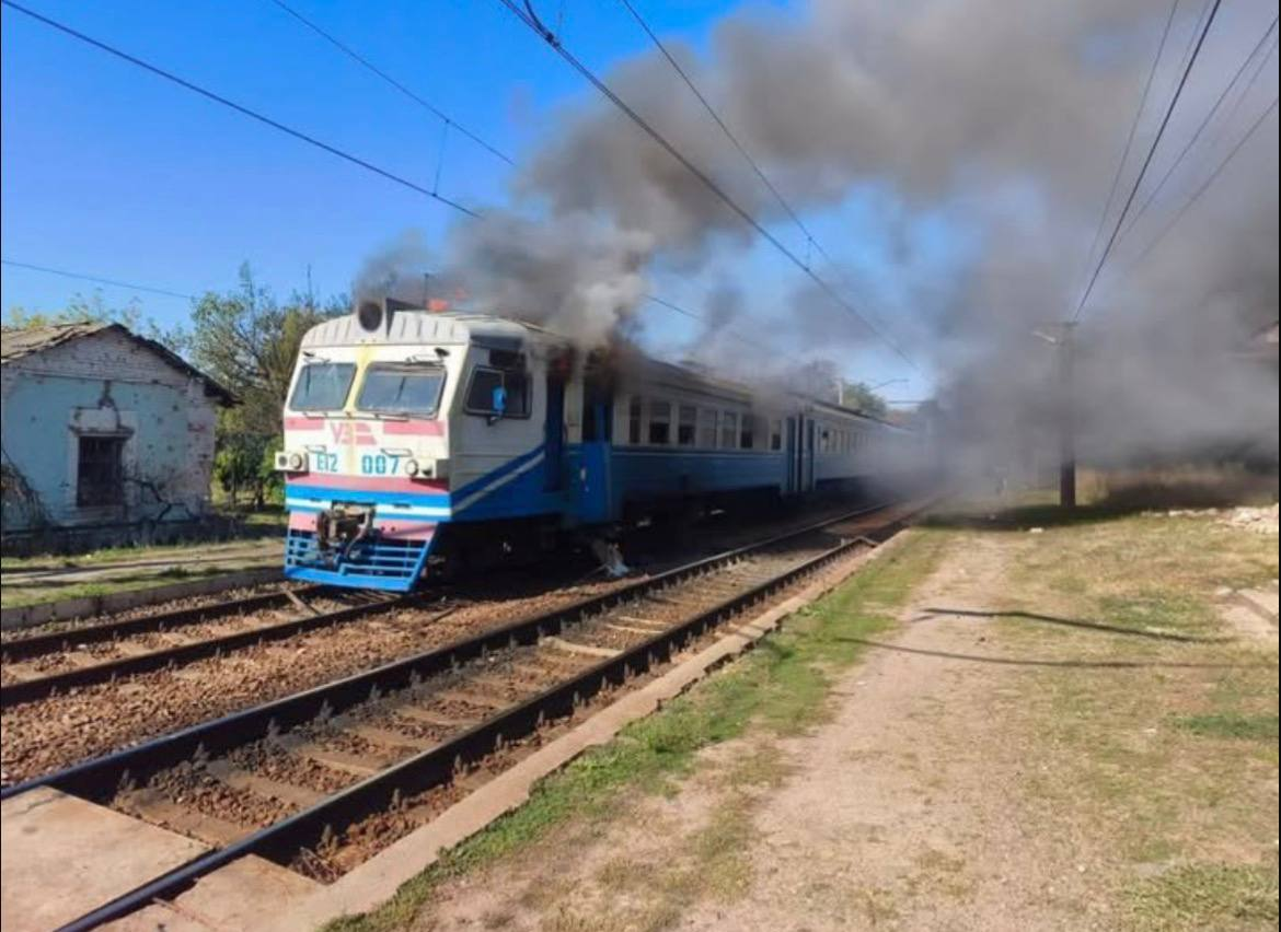 Евакуація з потяга через загрозу удару: що радить брати із собою Укрзалізниця
