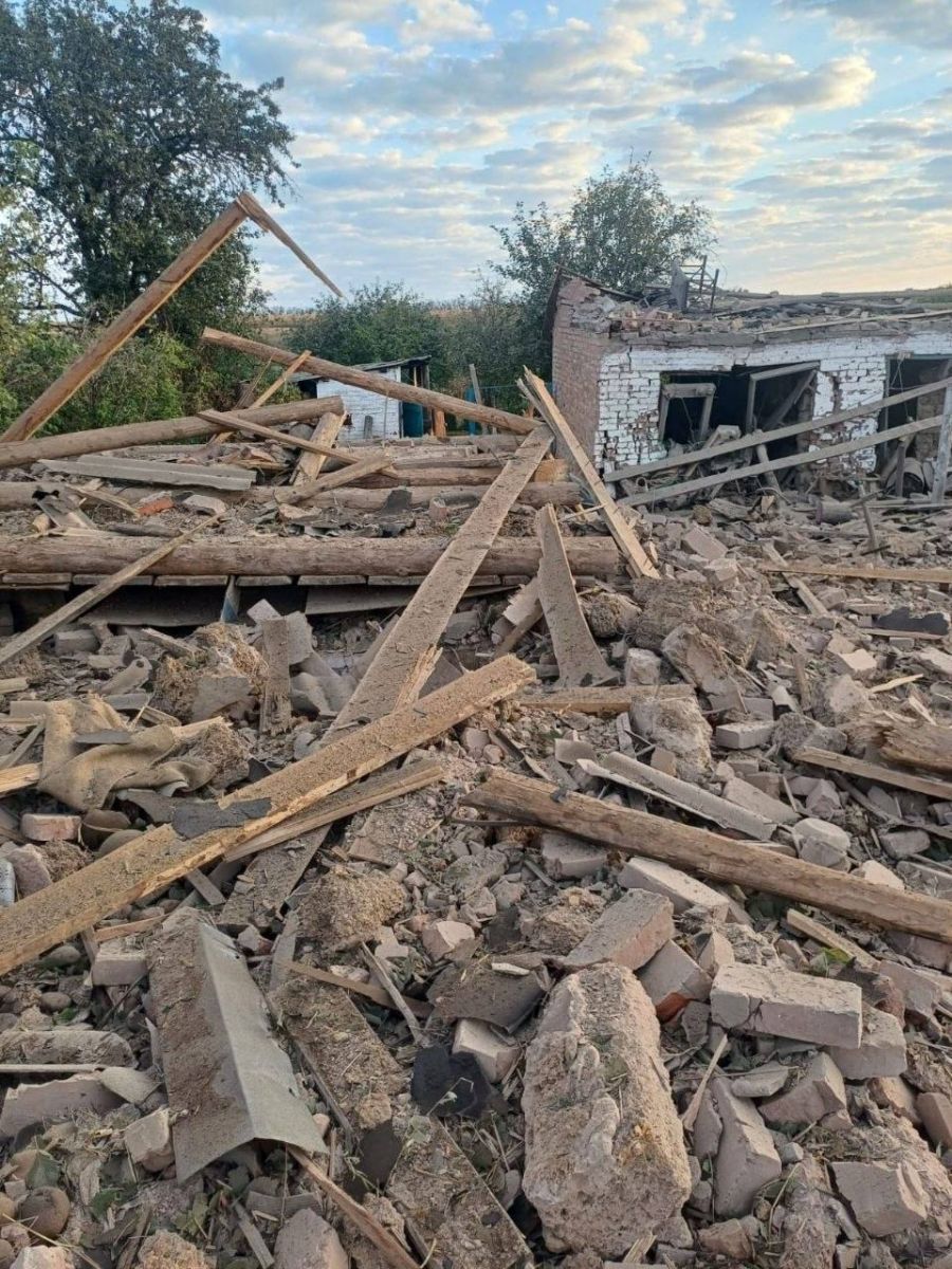 У селі Корбині Івани Богодухівського району внаслідок російського удару постраждали двоє людей.