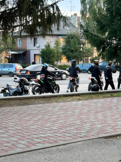 "Дуже страшно від таких звуків": як жителі Богодухівщини реагують на гучні звуки автомобілів та мотоциклів