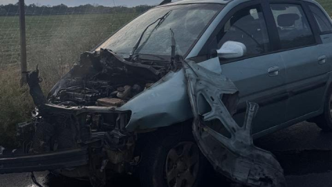 На дорозі Золочів - Дергачі FPV-дрон влучив у два авто: поранений чоловік
