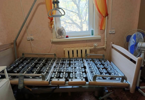 Медичним закладам Краснокутська та п'яти сіл Богодухівського району передали нові ліжка